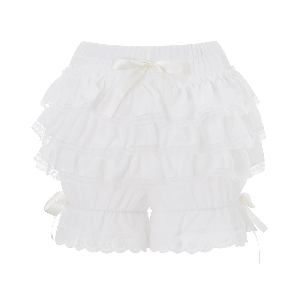 White shorts with lace, perfect for summer beach outings