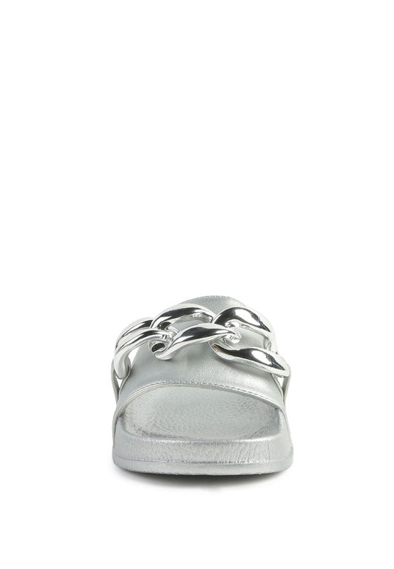 Silver Rag Company stylish vacation sandals for women with chain detail on front strap