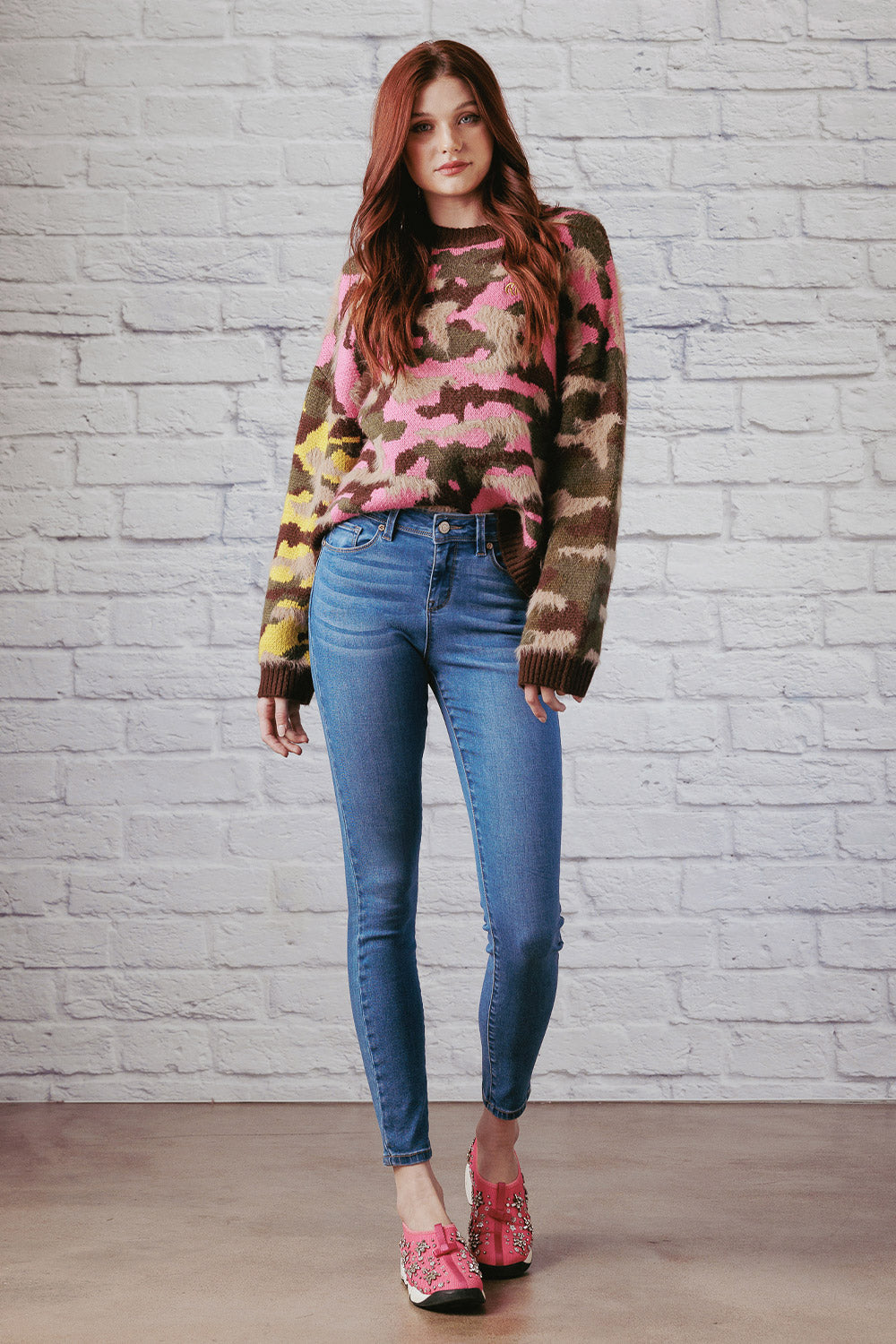 Women's skinny pants jeans, blue denim, perfect for casual wear