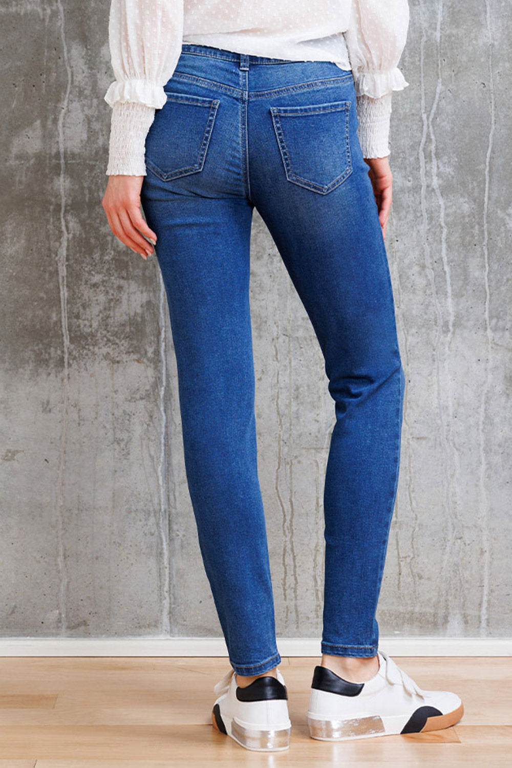Women's blue skinny pants jeans, stretchy denim for casual wear