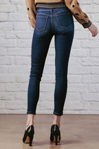 Women's dark blue skinny pants jeans with a form-fitting design