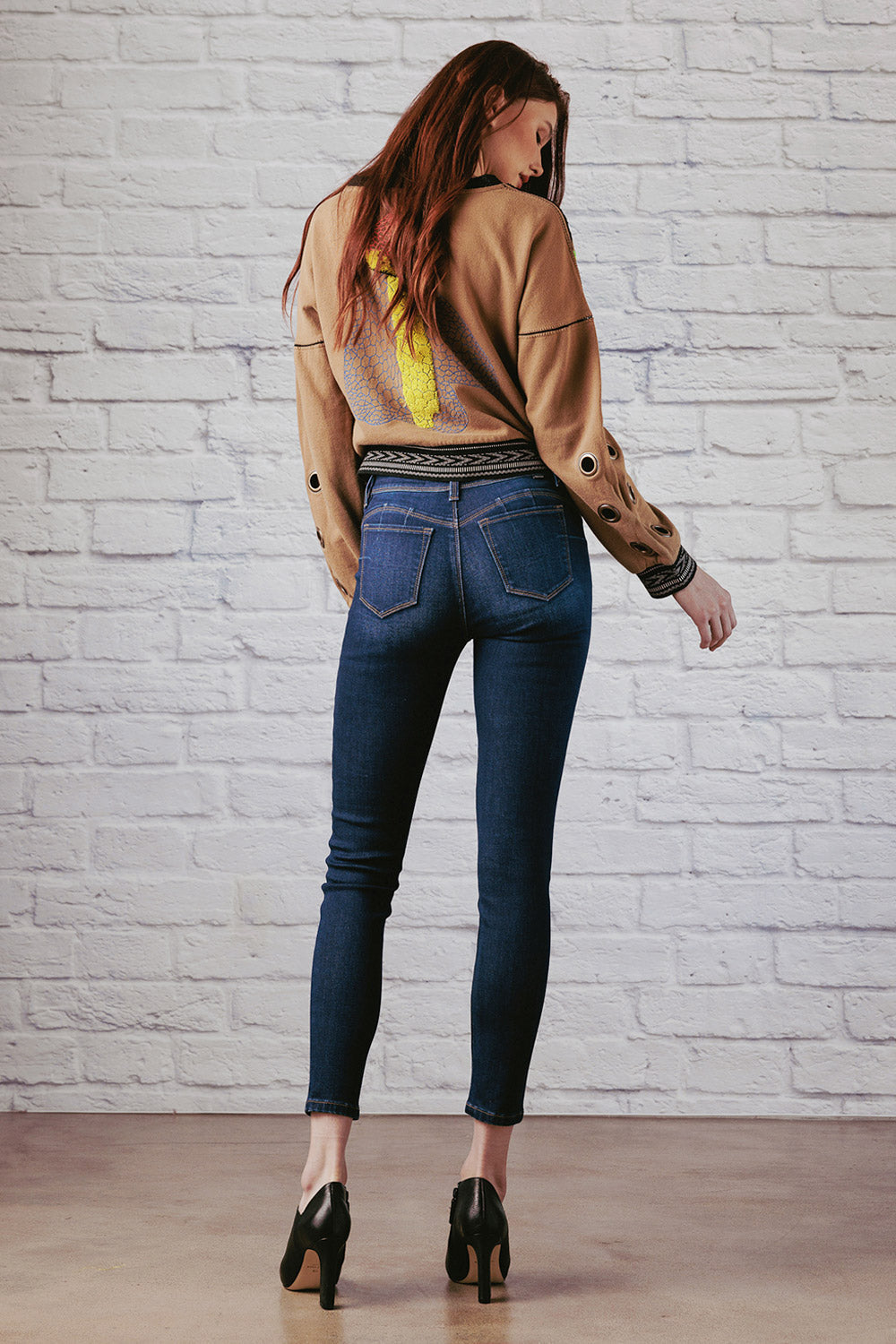 Shop ENJEAN women's skinny pants jeans in dark blue denim for a sleek fit