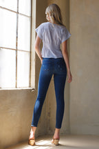Women's blue skinny pants jeans, perfect for casual outings