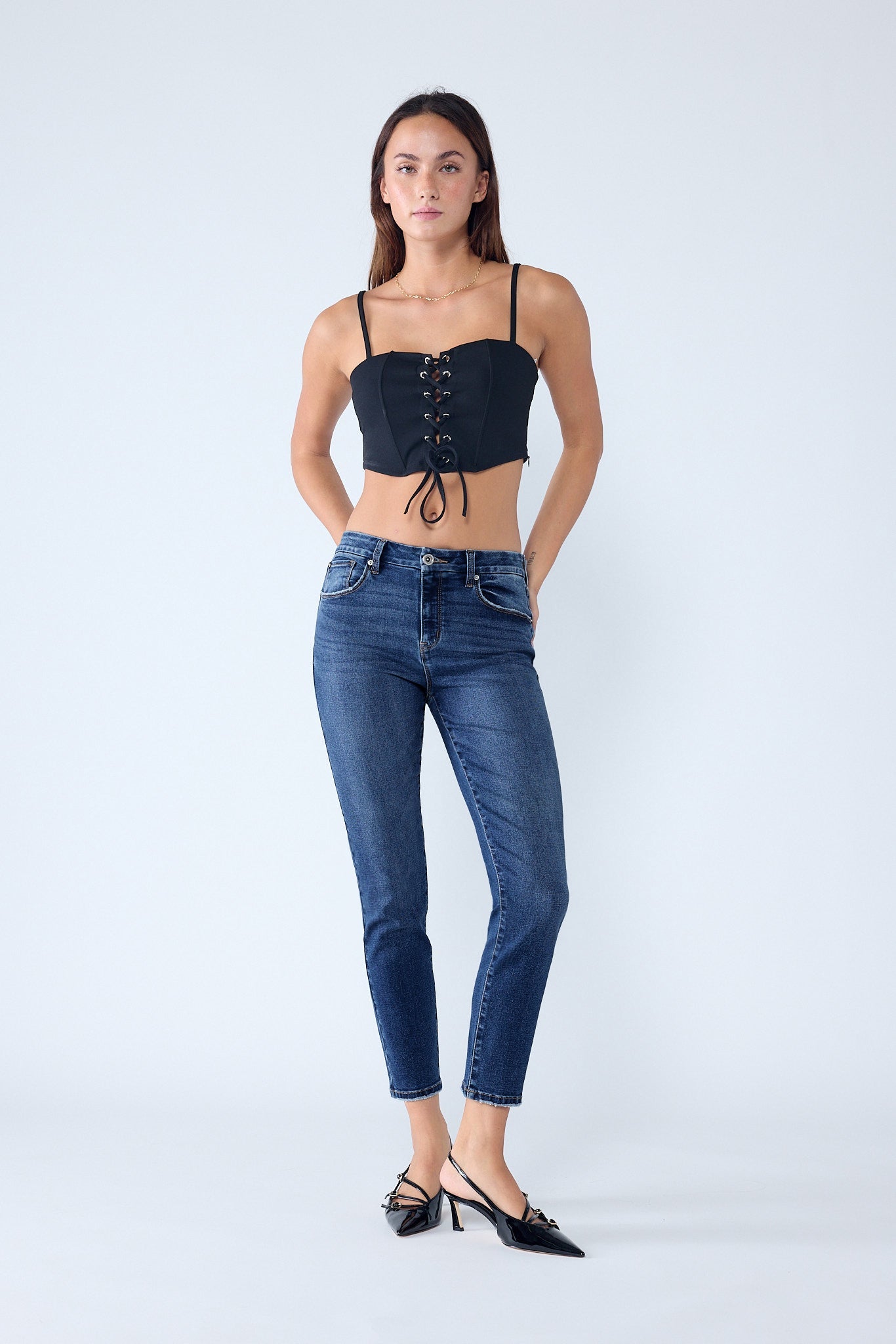 Women's blue skinny pants jeans, perfect for casual outings
