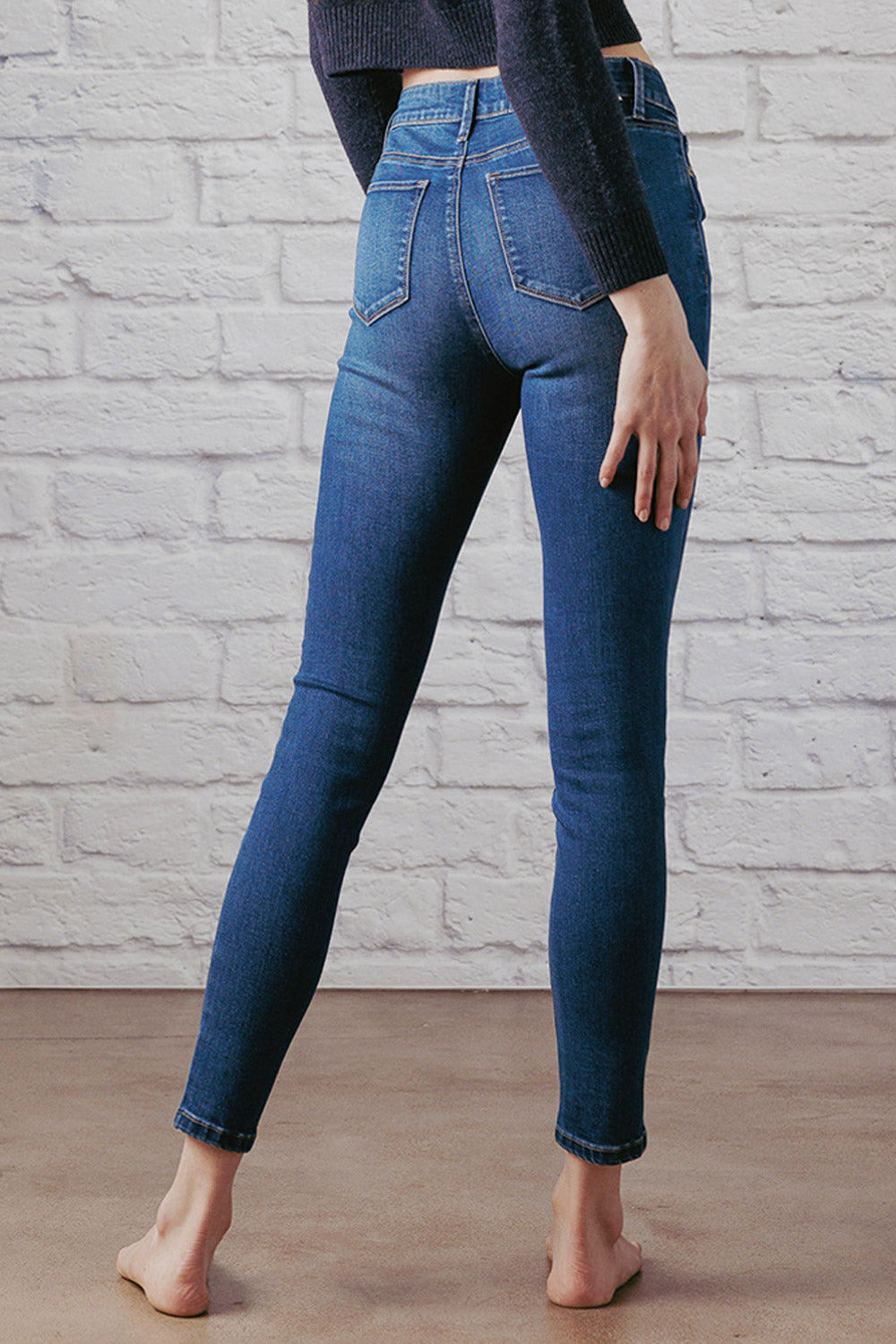 Women's blue skinny pants jeans for casual everyday wear