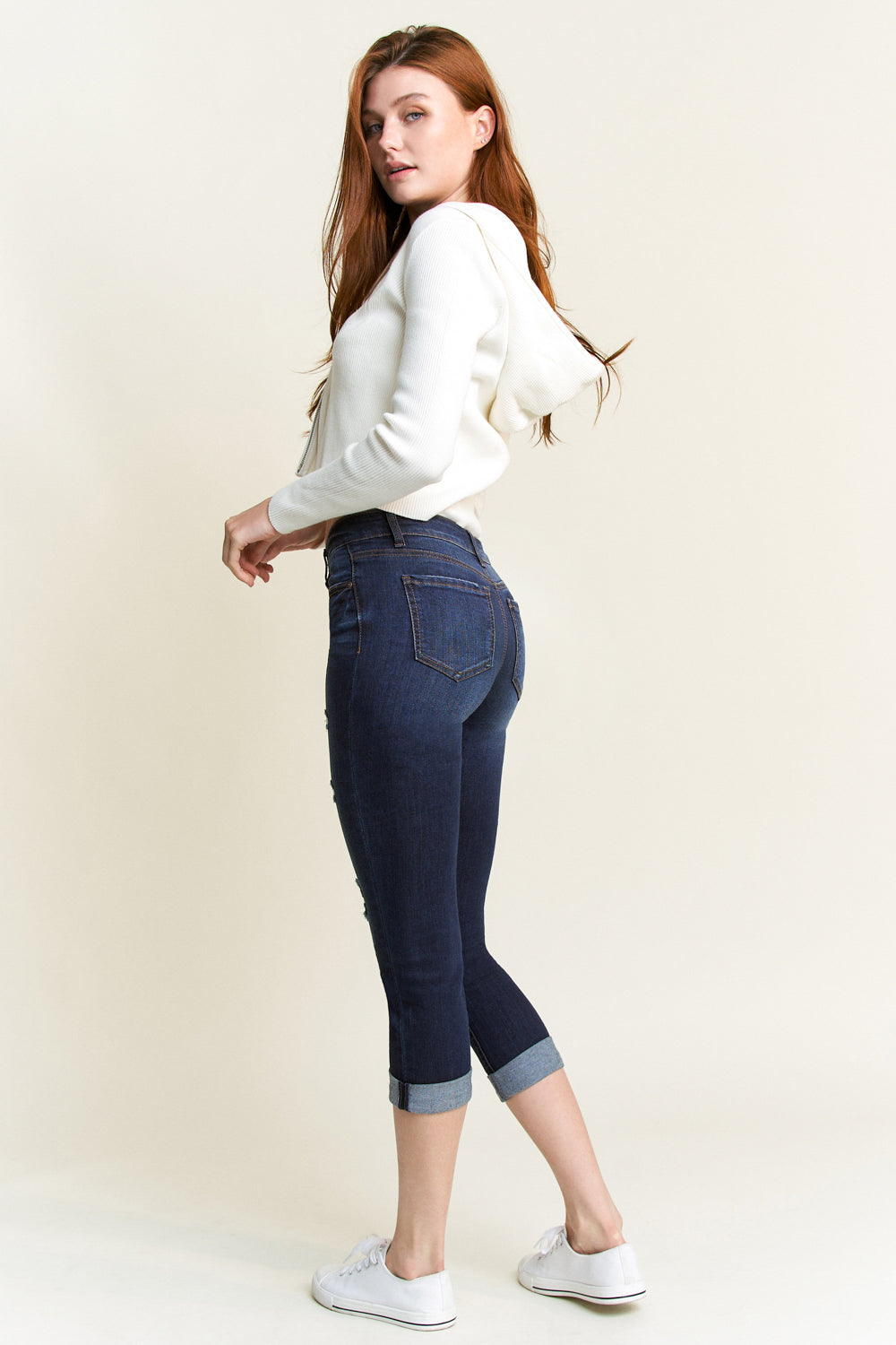 Women's dark blue skinny pants jeans, perfect for casual wear