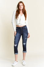 Women's skinny pants jeans in dark wash denim, perfect for casual outings