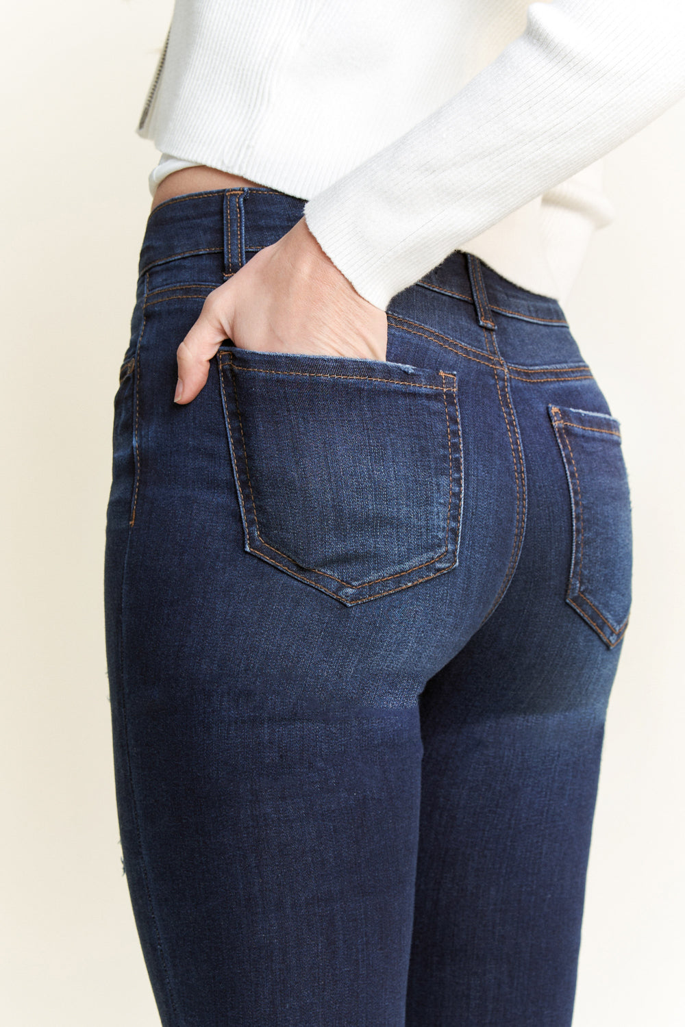 Women's dark wash skinny pants jeans, perfect for casual outings