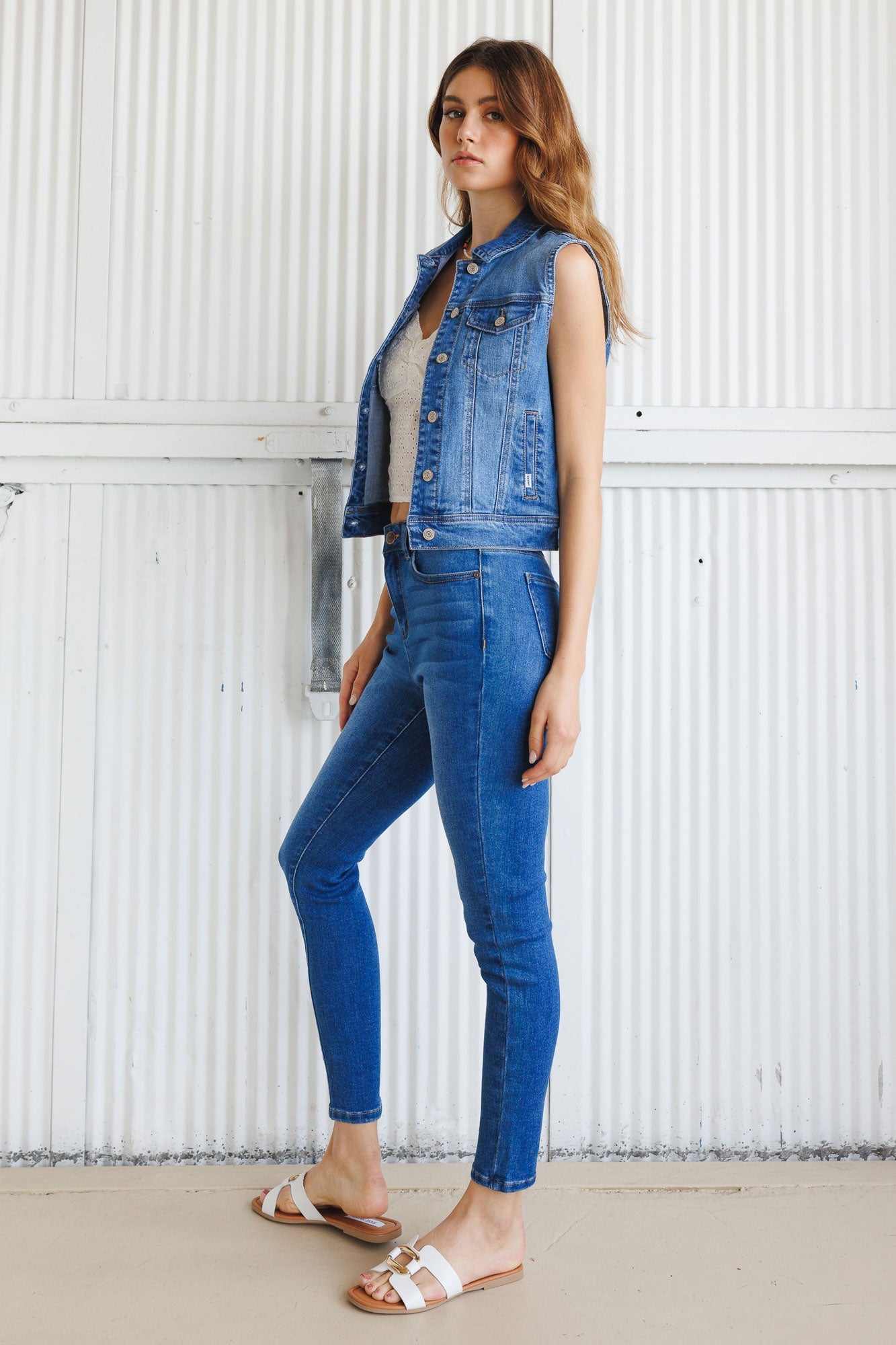 Women's blue skinny pants jeans, stylish for casual outings