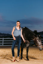 Women's skinny pants jeans in dark blue, perfect for a stylish day out