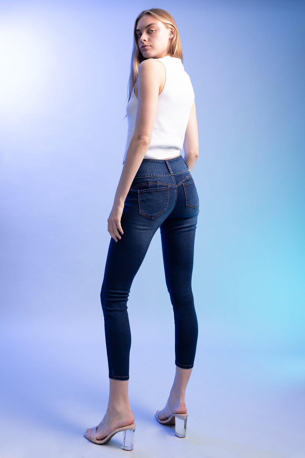 Women's dark blue skinny pants jeans for a stylish fit