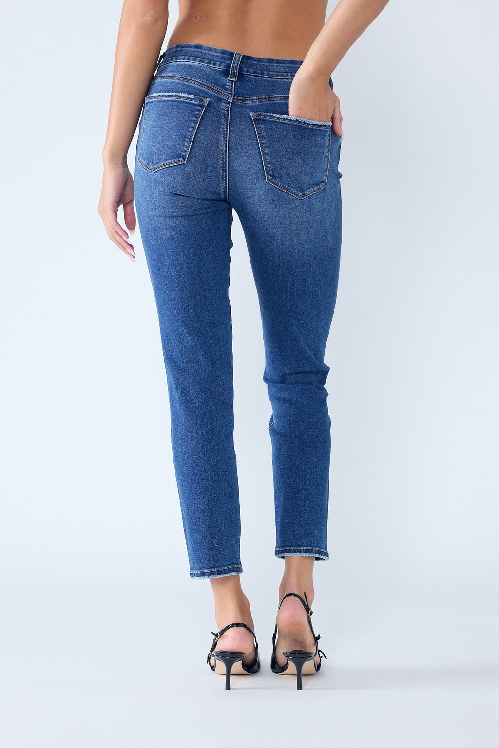 Women's blue skinny pants jeans, stylish fit for casual wear