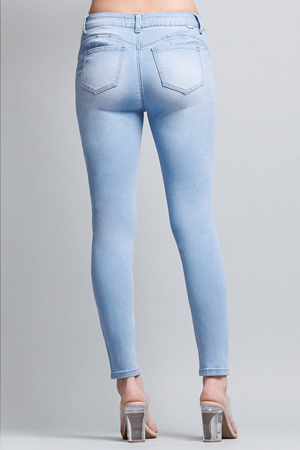 Women's light blue skinny pants jeans, perfect for casual outings