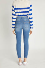 Women's blue skinny pants jeans, perfect for casual outings