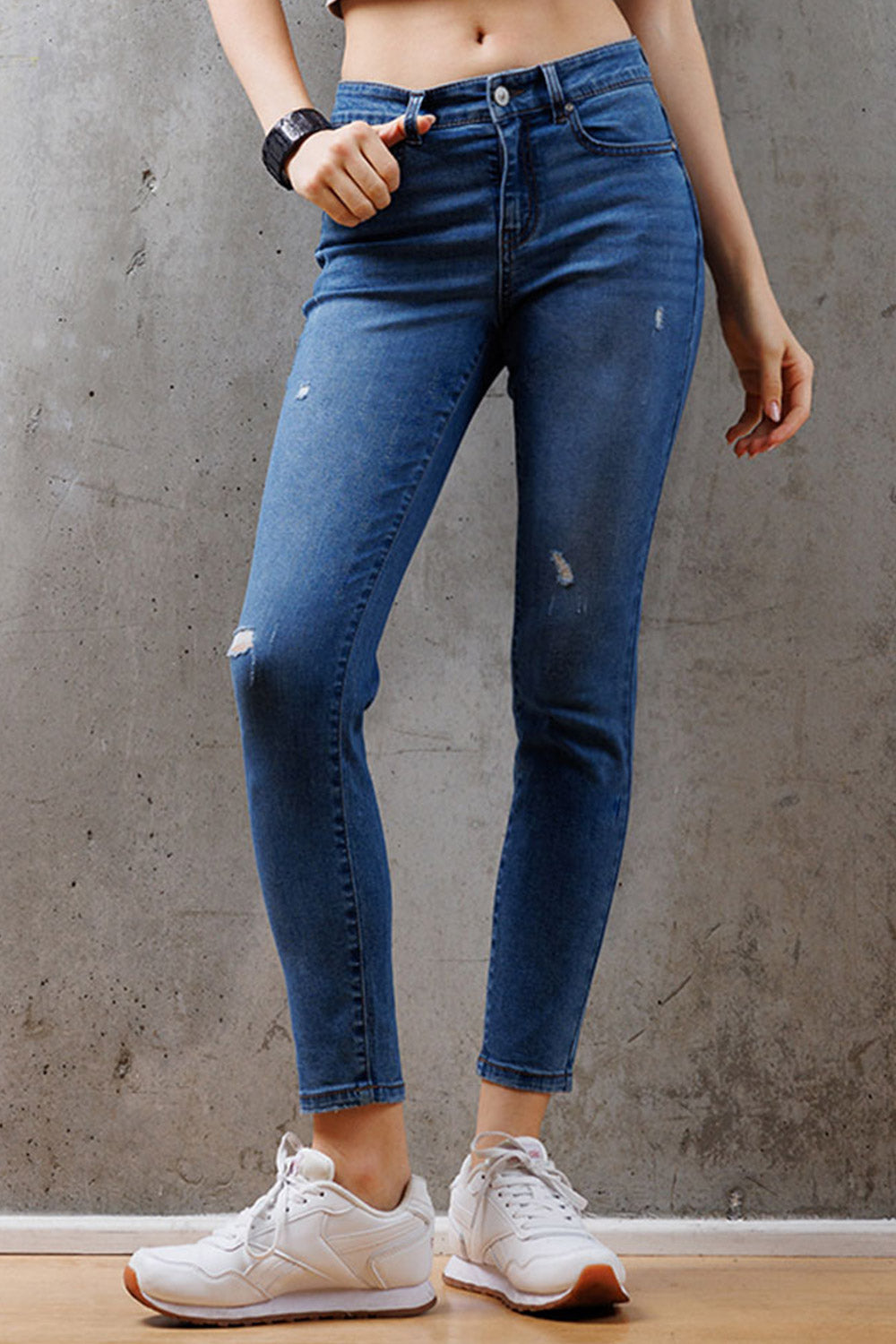 Women's blue skinny pants jeans, denim, perfect for casual wear