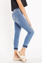 Women's distressed blue skinny pants jeans, perfect for casual outings