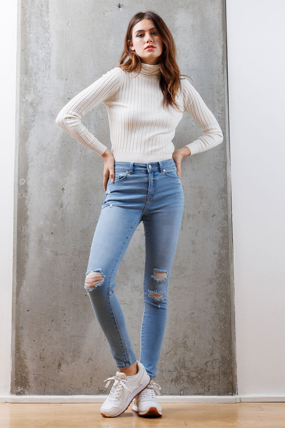 Women's light blue skinny pants jeans, ripped style for casual wear