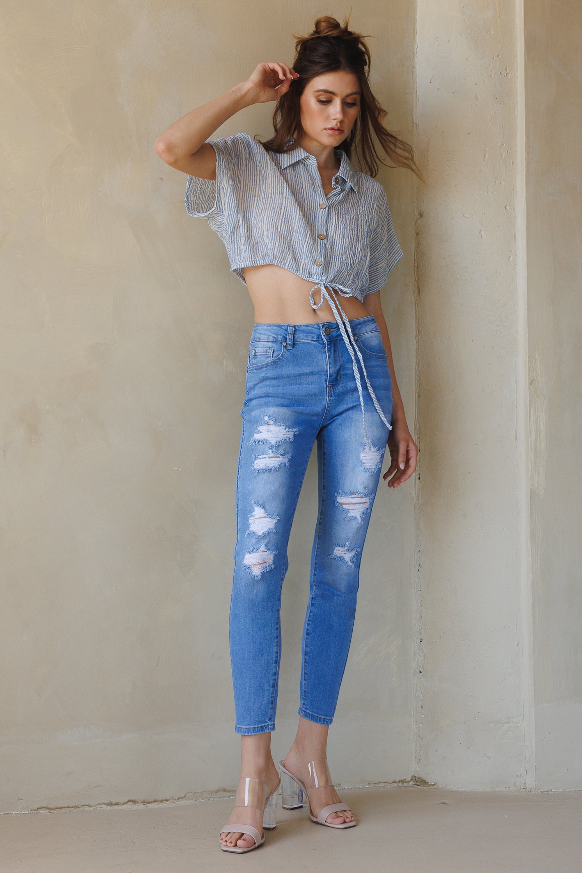 Women's distressed blue skinny pants jeans for casual wear