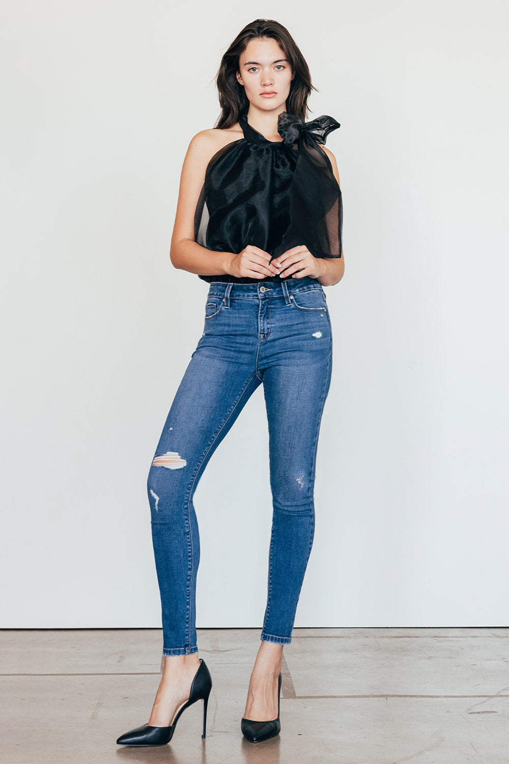 Women's blue skinny pants jeans, distressed design for casual outings