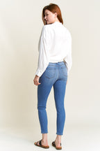 Women's blue skinny pants jeans, perfect for casual outfits