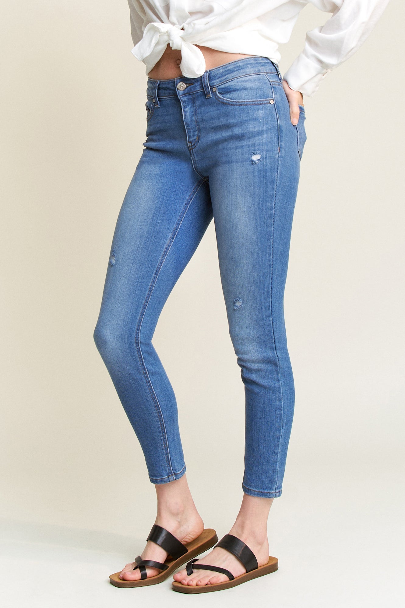 Women's blue skinny pants jeans for casual everyday wear