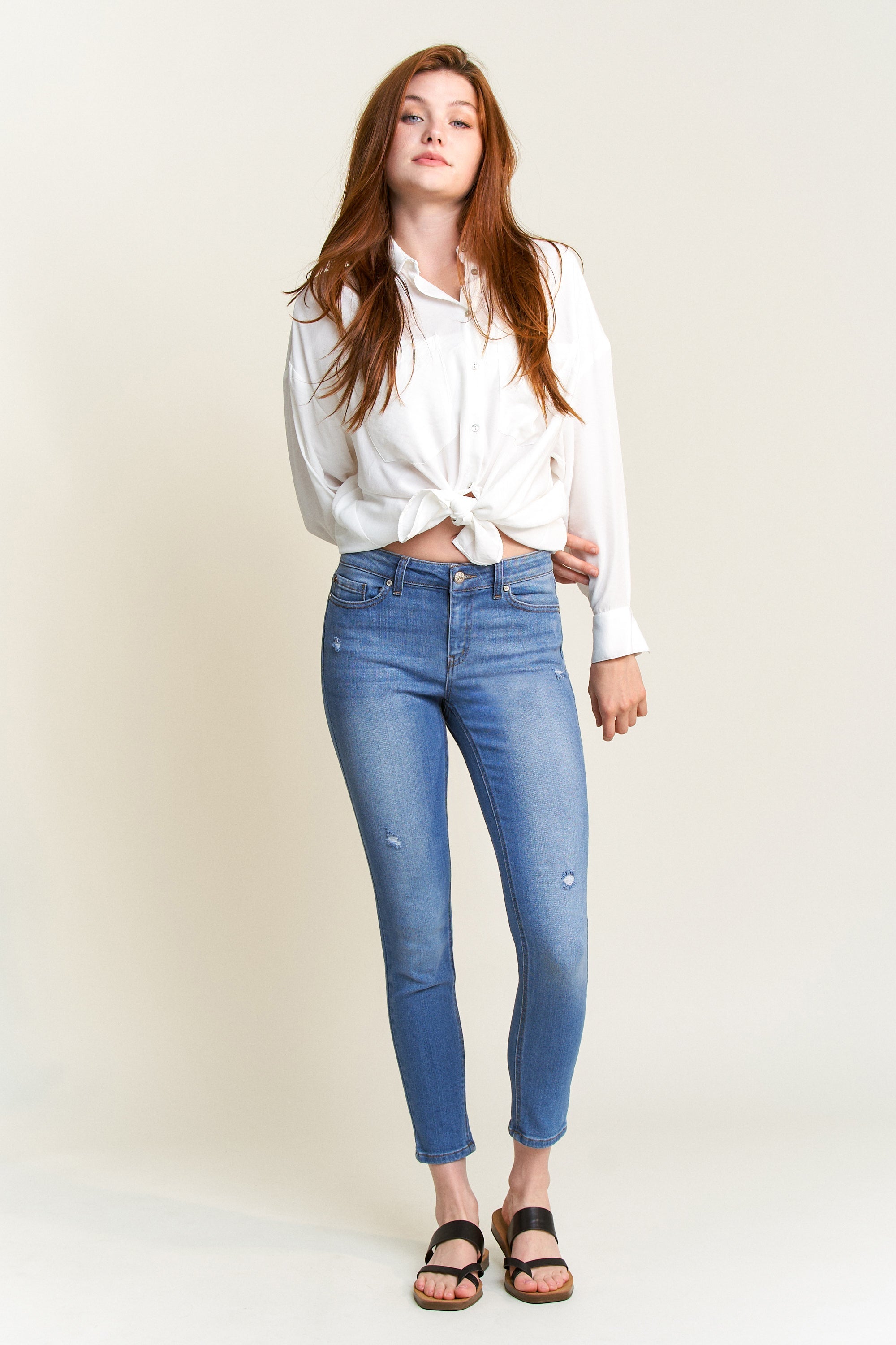 Women's blue skinny pants jeans, comfortable fit for casual wear