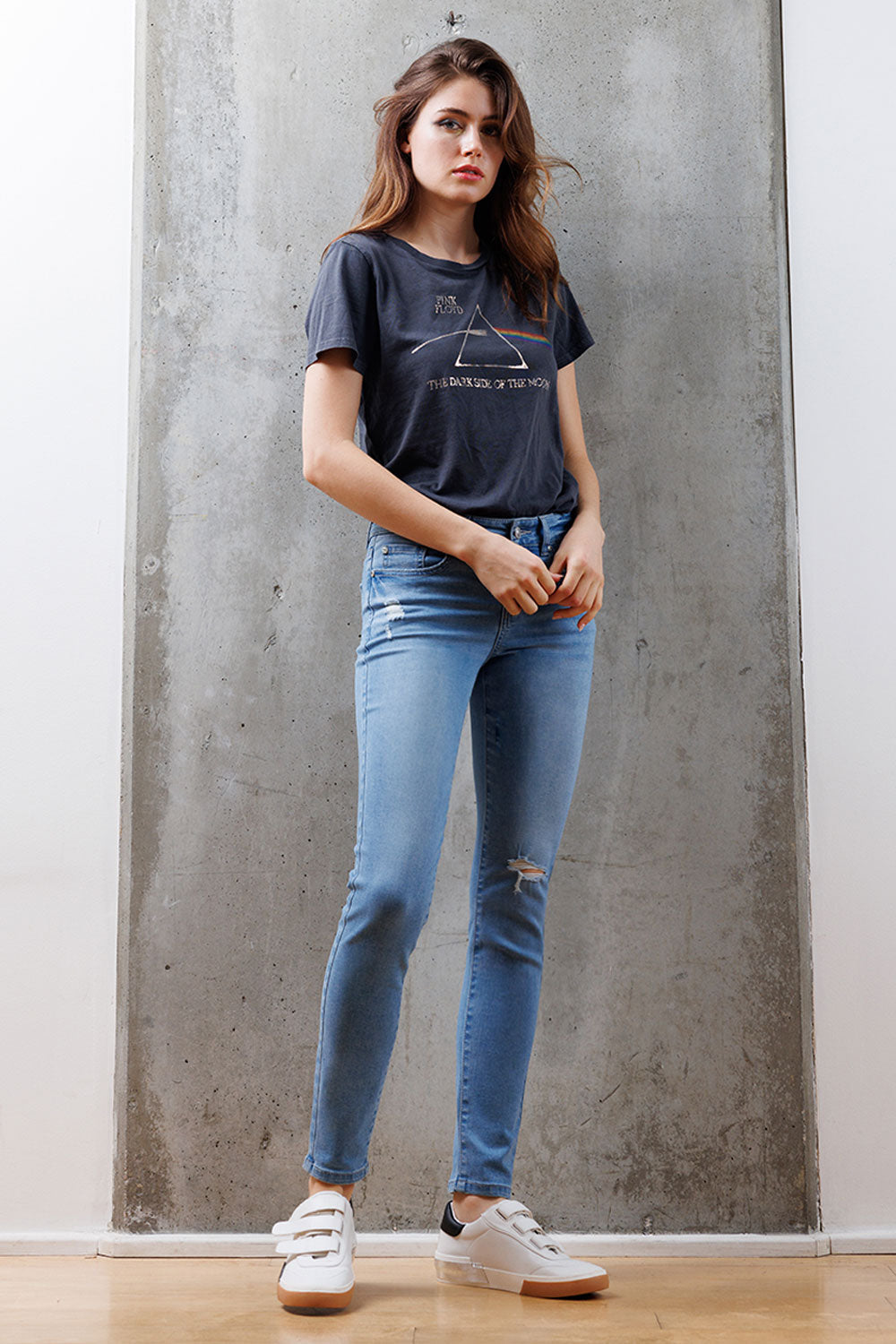 Women's light blue skinny pants jeans for casual everyday wear