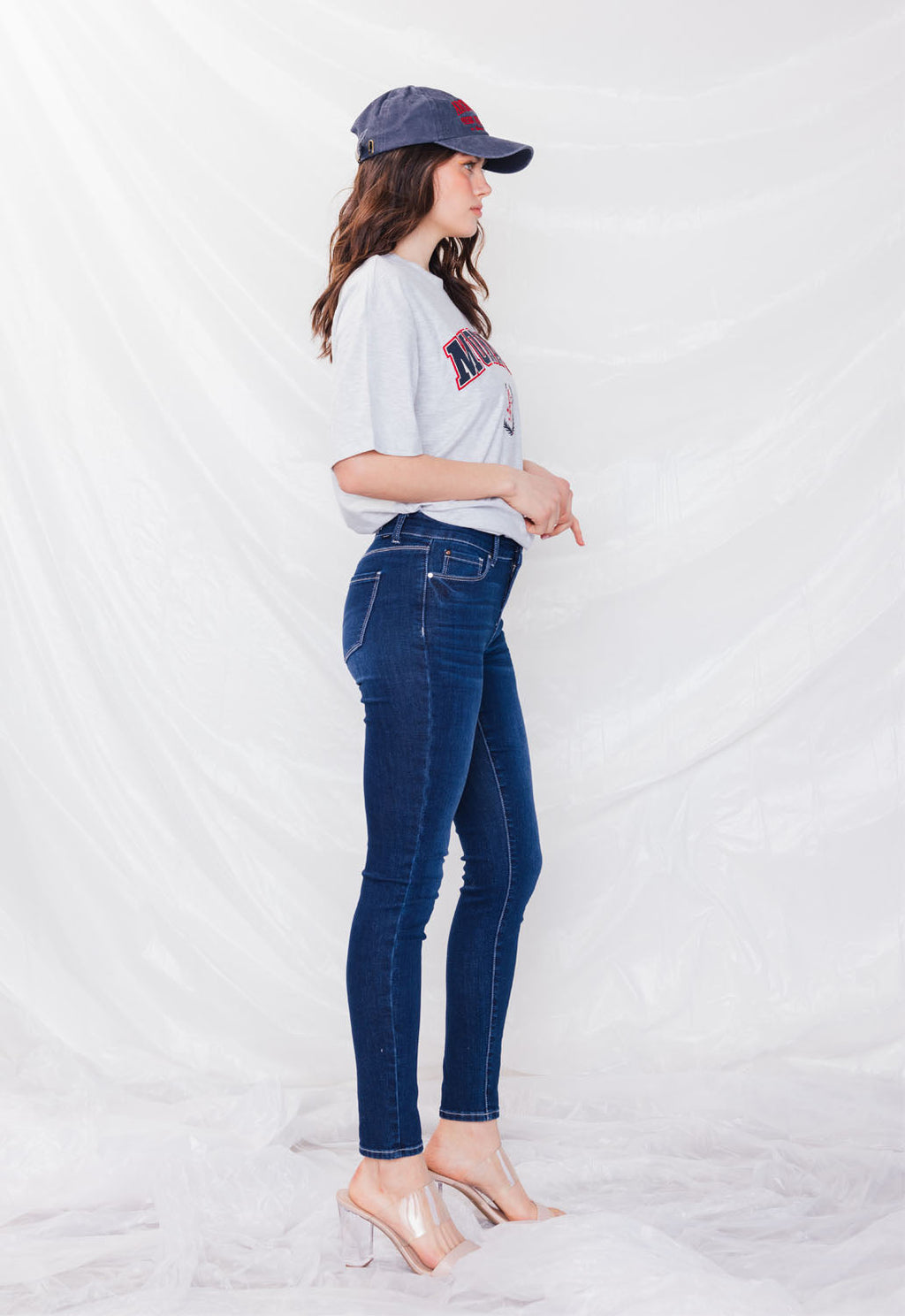 Women's dark blue skinny pants jeans for a stylish, casual look