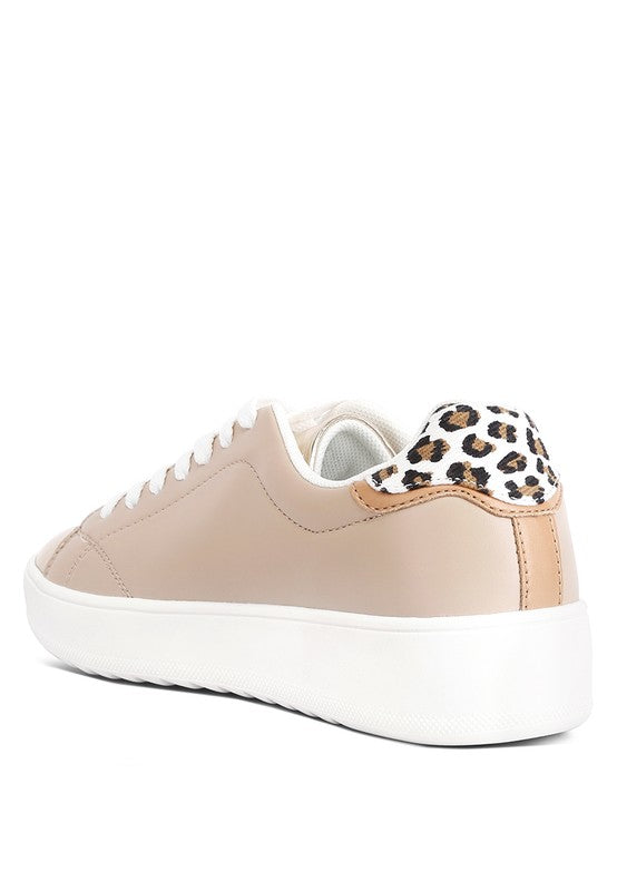 Women's beige sneakers with leopard print detailing, perfect for casual wear