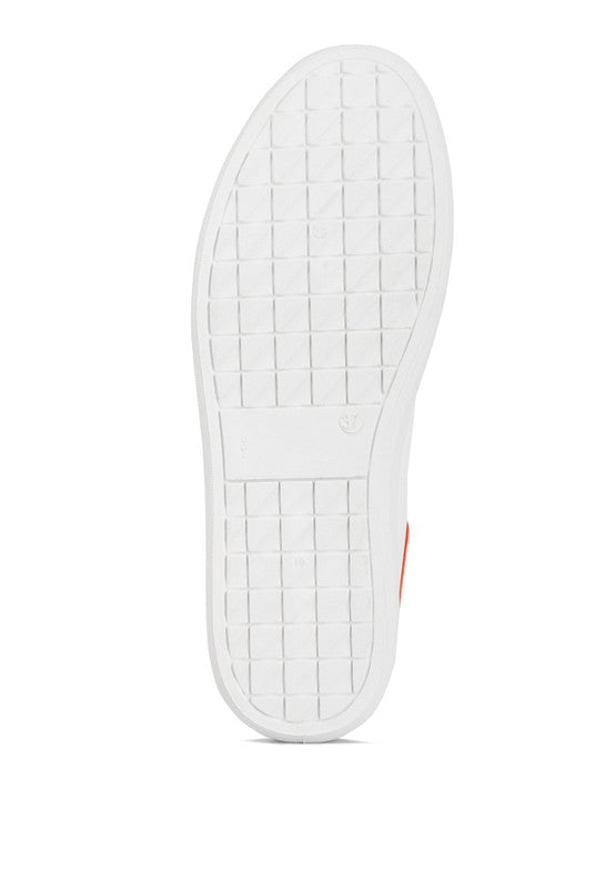 Women's white sneakers with rubber sole for casual wear