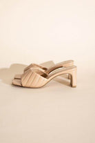 Fortune Dynamic Nina block heel mules in beige with a stylish quilted design for comfortable summer wear