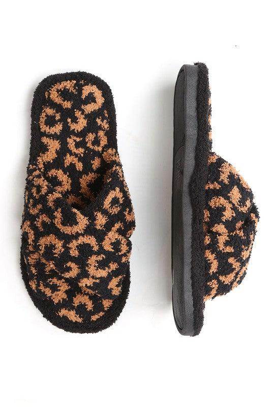 Fashion City soft crossover slippers for women in leopard print for comfortable indoor wear