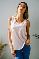 Women's Shirts Solid V-Neck Sleeveless Top