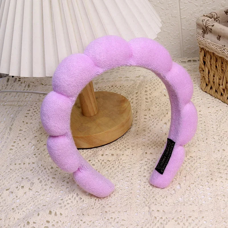 soft sponge headband for face washing and makeup removal (photo 9 of 10)