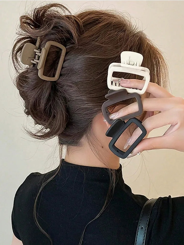 set of 4 square lightweight hair claw clips (photo 1 of 6)