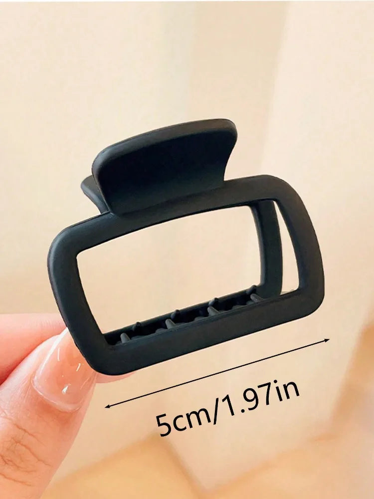 set of 4 square lightweight hair claw clips (photo 5 of 6)