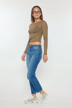 Women's straight leg blue jeans, casual wear for everyday style