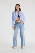 Women's straight leg blue jeans, casual style for everyday wear