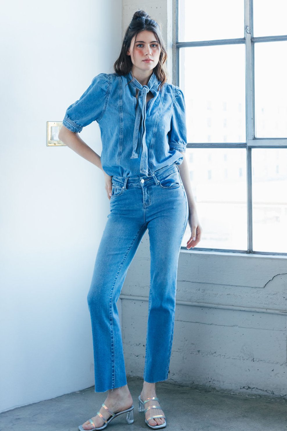 Women's straight leg blue jeans, casual wear for everyday outings