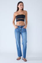 Women's straight leg blue jeans, classic fit for casual outings