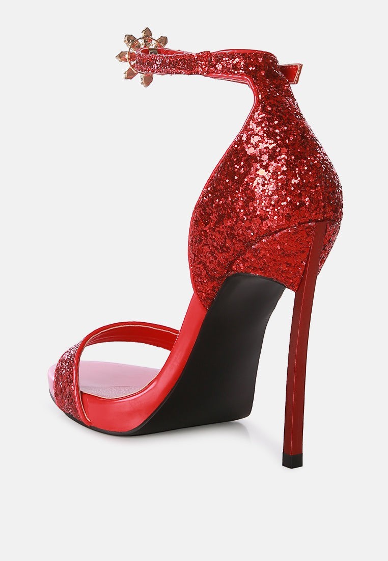 Stilettos à paillettes à talons hauts droits
