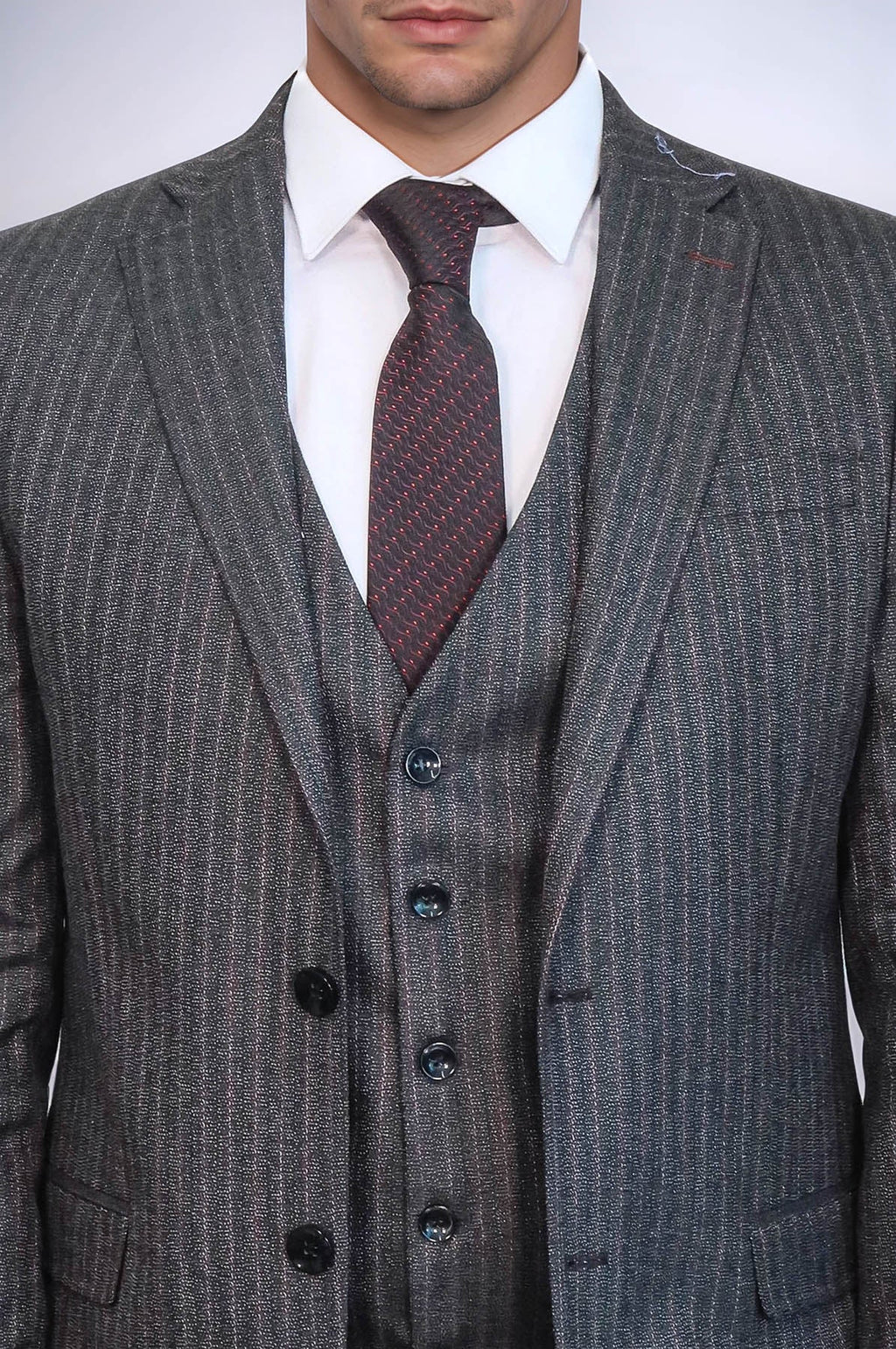 Striped Black Vested Suit – detail view