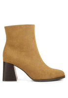 Stylish Brown Chelsea Boots with a Chunky Heel and Soft Fabric for Fashionable Outfits