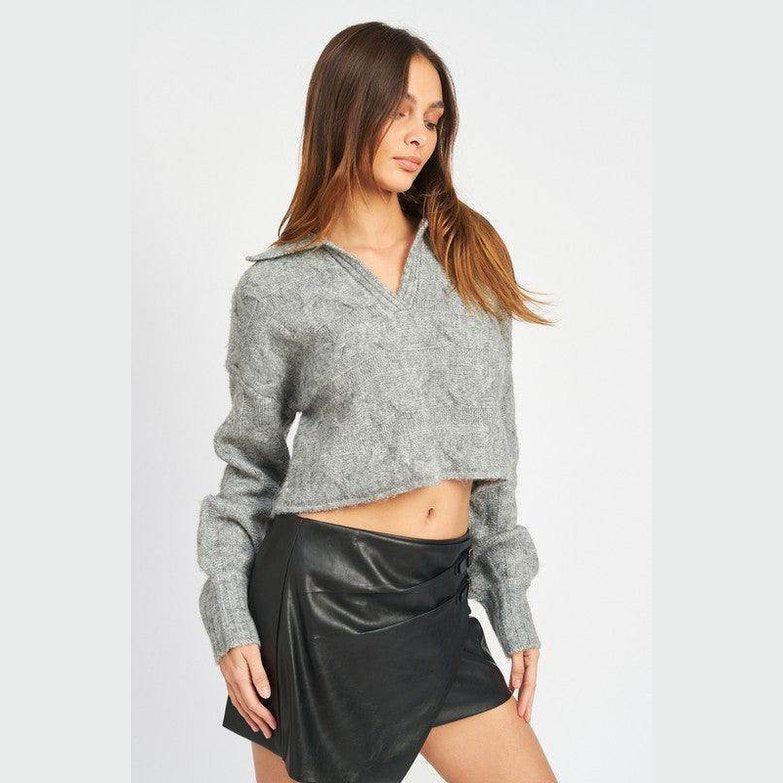 Emory Park stylish cableknit sweater in gray with a cropped design and relaxed fit