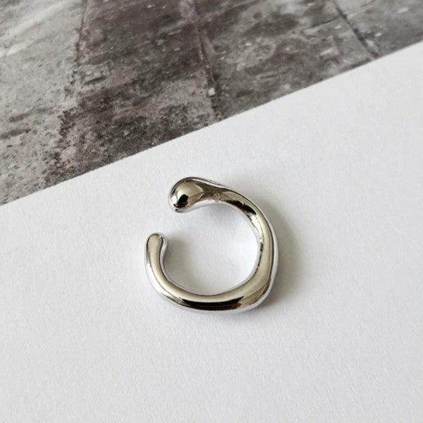ClaudiaG Collection stylish ear cuff for vacation in shiny silver metal for trendy looks