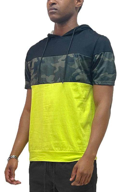 Men's WEIV stylish red camo top with short sleeves and a modern design