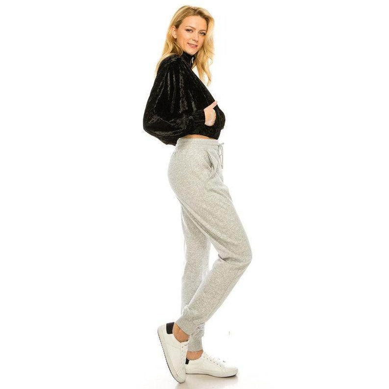 Andante USA stylish travel jacket in black, perfect for chic and comfortable outings