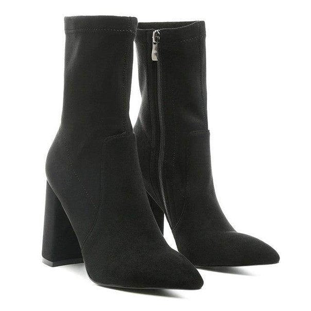 Rag Company stylish vacation boots in black with high heels and zip closure for trendy looks