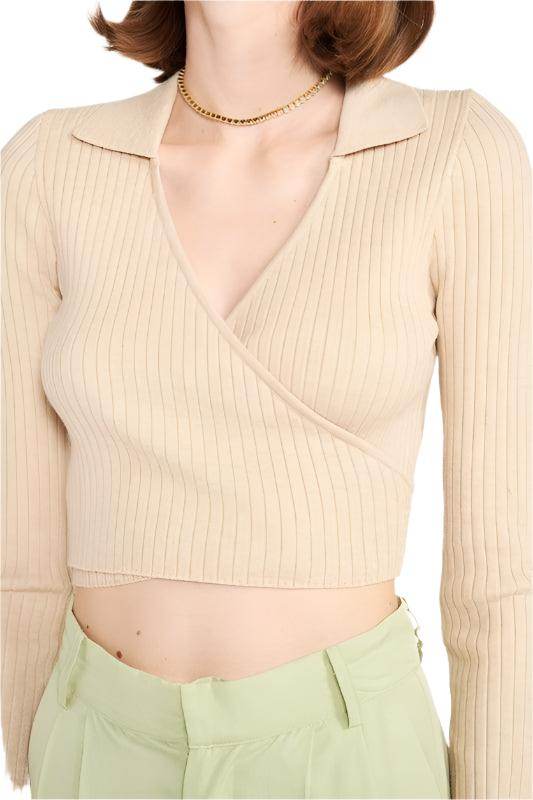Emory Park stylish vacation crop top in beige with ribbed fabric and a V-neck design