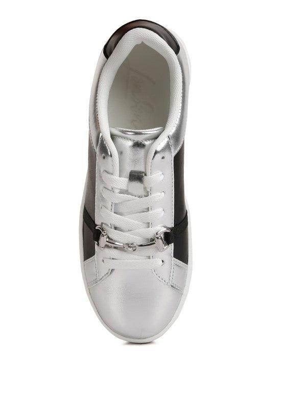 Stylish vacation sneakers from Rag Company in silver and black with a sleek design